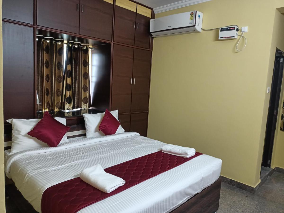 Four Seasons Home Stay Tirupati Kültér fotó