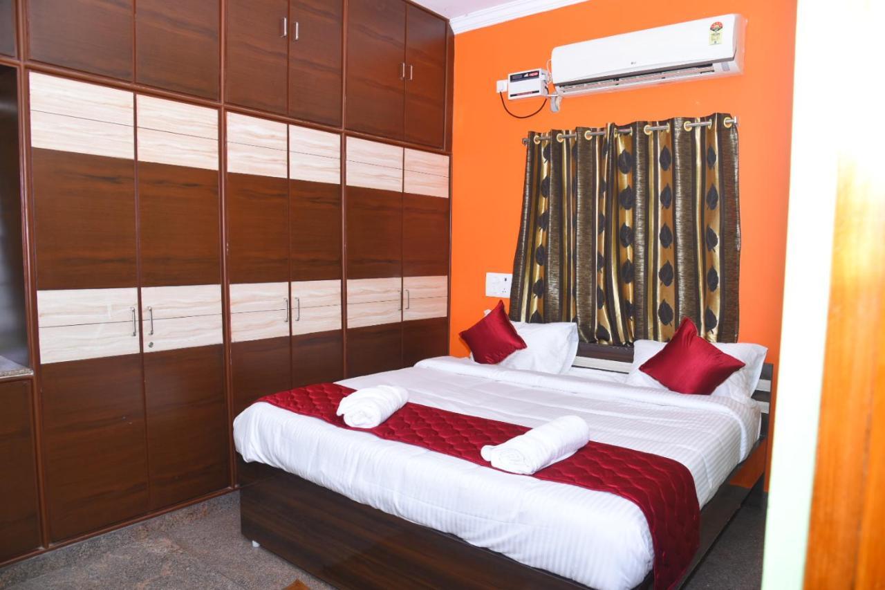 Four Seasons Home Stay Tirupati Kültér fotó