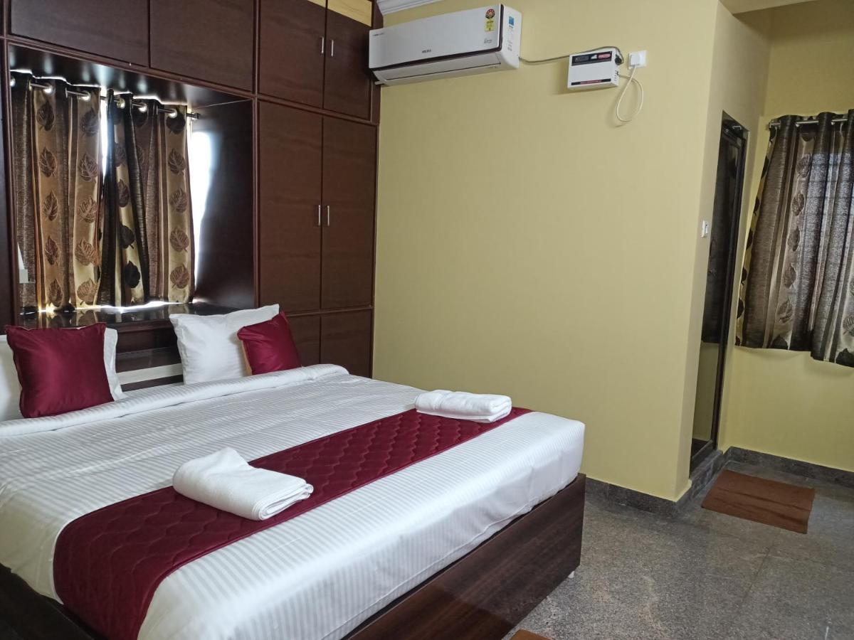 Four Seasons Home Stay Tirupati Kültér fotó