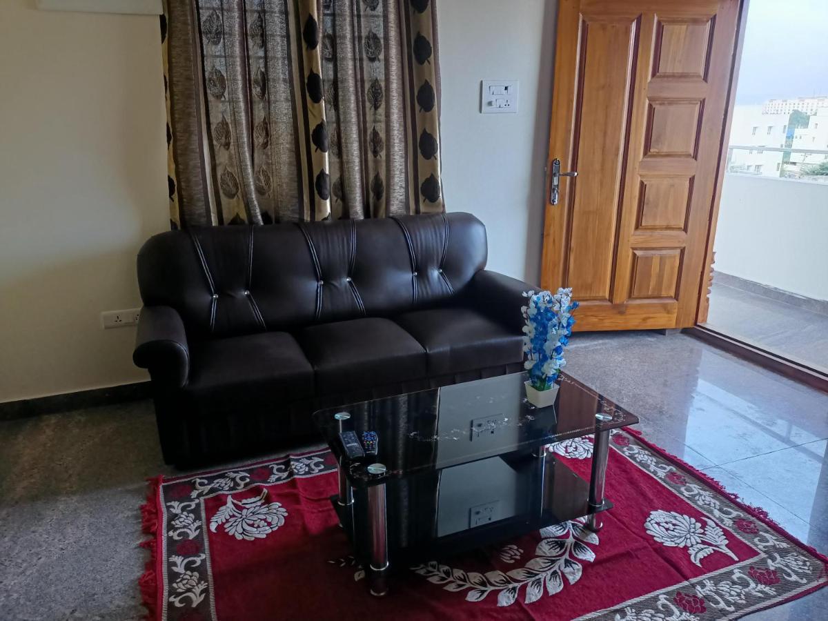 Four Seasons Home Stay Tirupati Kültér fotó