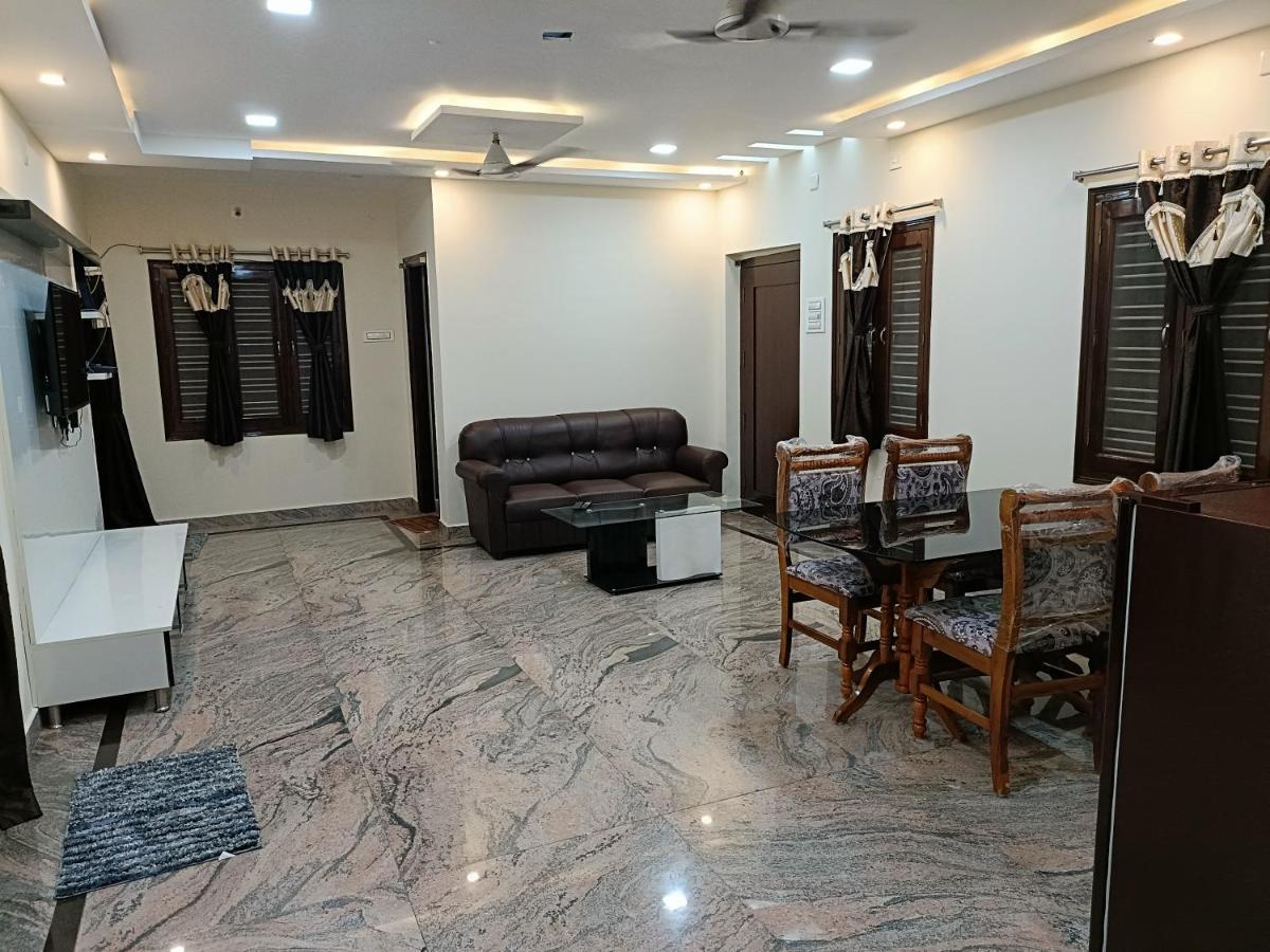 Four Seasons Home Stay Tirupati Kültér fotó