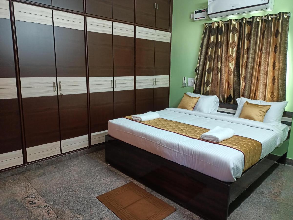 Four Seasons Home Stay Tirupati Kültér fotó
