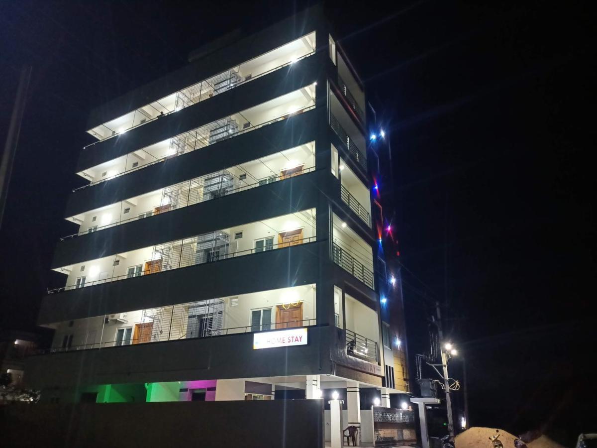 Four Seasons Home Stay Tirupati Kültér fotó