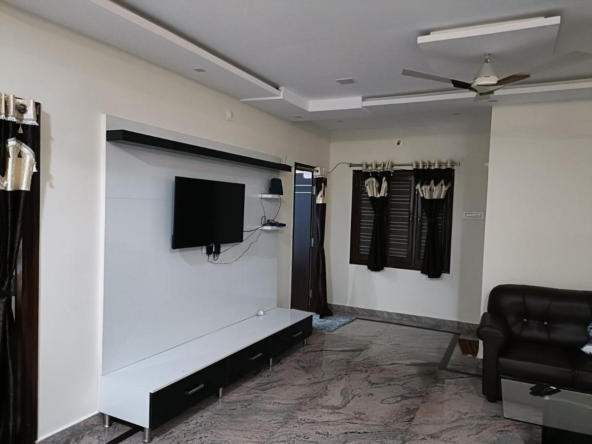 Four Seasons Home Stay Tirupati Kültér fotó